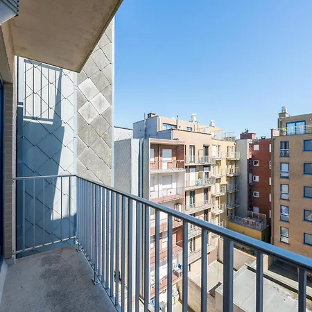 On Zeedijk With Stunning Sea View, Cleaning Included