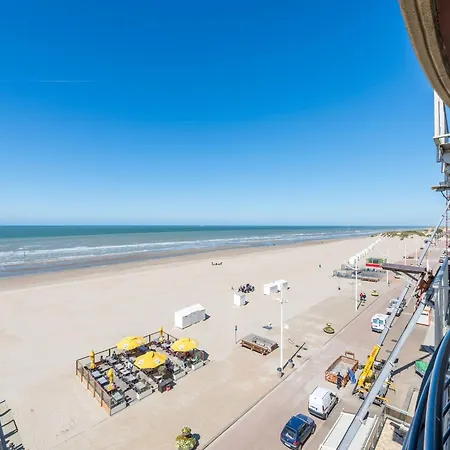 On Zeedijk With Stunning Sea View, Cleaning Included 아파트 코크시데